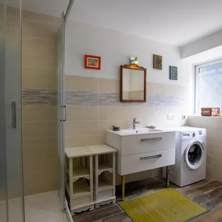 Holiday home Le Cedre Bleu La Chapelle-Aubareil