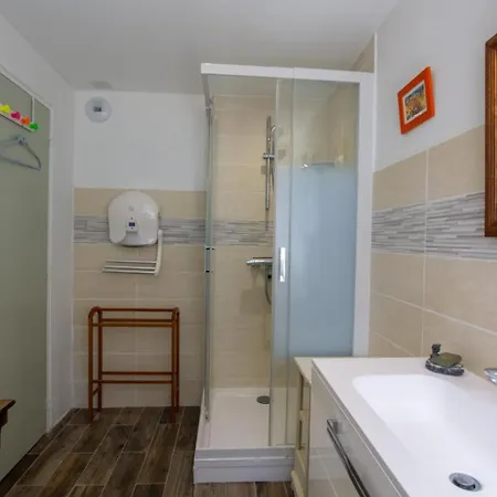 Le Cedre Bleu Holiday home *