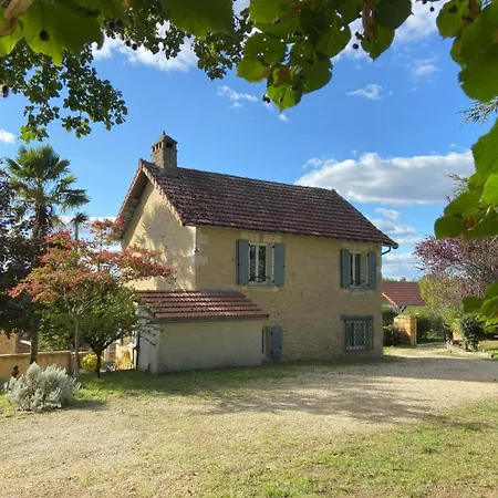 Holiday home Le Cedre Bleu